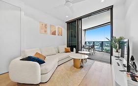 Home Of Clouds - Brand New Lv 31 Apartment On Star Casino Bne, Privately Managed